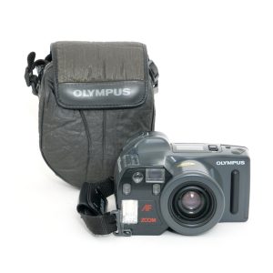 Olympus AZ 300 Super Zoom Kompaktkamera, Tasche