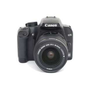 Canon EOS 1000 D Gehäuse (7870 Auslösungen) + EF-S 18-55mm/4-5,6 III, 2.Akku