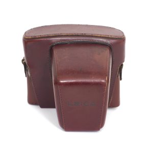 Leica Tasche Leder weinrot, für Leica R3, inkl. 20% MwSt.