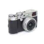 Fujifilm X100F  Digitalkamera, Fujifilm EF X8 Blitzgerät, 2.Akku, Sonnenblende, Bereitschaftstasche
