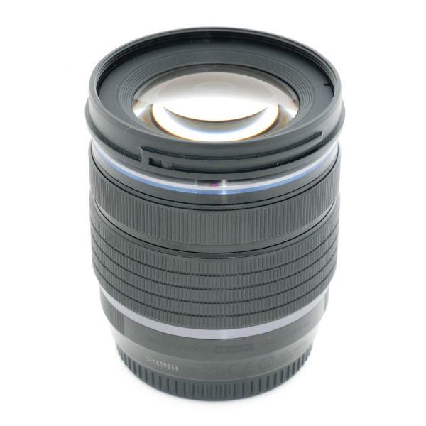 OM System 12-45mm/4 Pro, Sonnenblende, 6 Monate Garantie – Bild 2