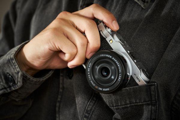 Fujifilm X-M5 Gehäuse silber – Bild 4