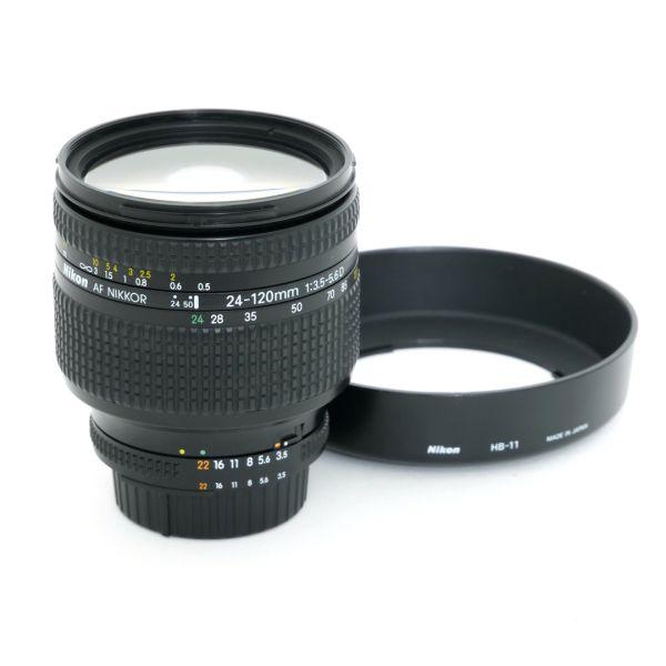 Nikon AF 24-120mm/3,5-5,6 D, (kleine Kratzer auf der Frontlinse, kein Einfluss auf Bildqualität), Sonnenblende
