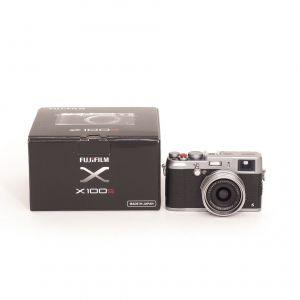 Fujifilm X100S silber (12100 Auslösungen), OVP, Softauslöser, 3 Akkus