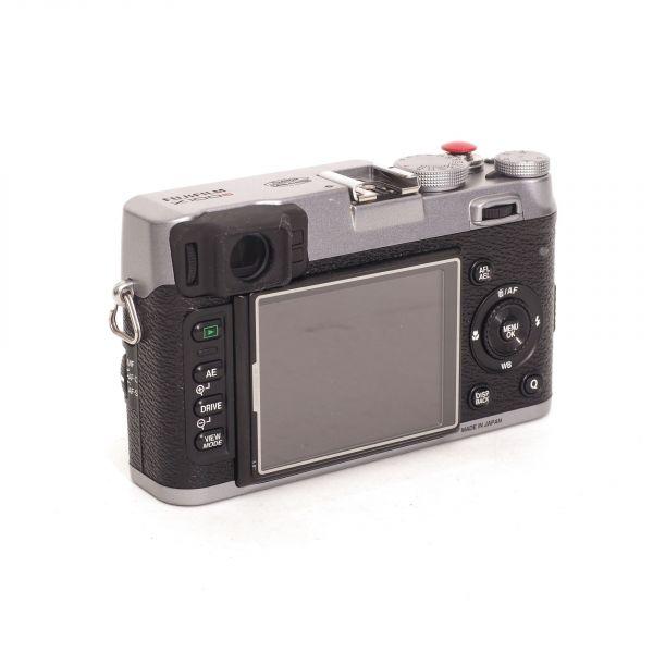Fujifilm X100S silber (12100 Auslösungen), OVP, Softauslöser, 3 Akkus – Bild 3