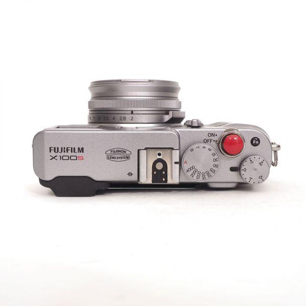 Fujifilm X100S silber (12100 Auslösungen), OVP, Softauslöser, 3 Akkus – Bild 4