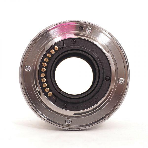 Olympus M.Zuiko 45mm/1,8 MSC, silber, OVP, Schraubsonnenblende – Bild 4