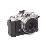 Nikon Zfc Gehäuse (53 Auslösungen) + Z 16-50mm/3,5-6,3 DX, VR silber, OVP, Buch, Handgriff, 6 Monate Garantie