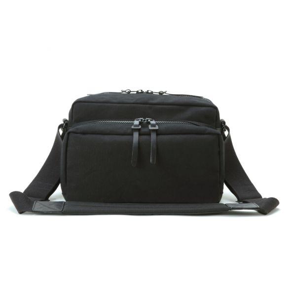 Artisan & Artist Canvas camera bag ACAM 1000 Black