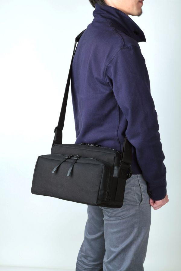 Artisan & Artist Canvas camera bag ACAM 1000 Black – Bild 3