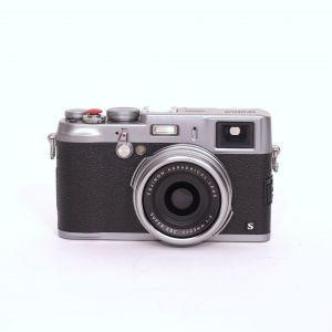 Fujifilm X100S silber (12100 Auslösungen), OVP, Softauslöser, 3 Akkus