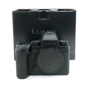 Panasonic Lumix S5 II X Gehäuse (3525 Auslösungen), OVP, 6 Monate Garantie