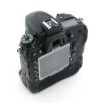 Nikon D 600 Gehäuse (11321 Auslösungen) inkl. Meike Griff