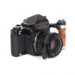 Pentax Asahi 6×7 Mittelformatkamera + 90mm/2,8 LS Takumar, Holzgriff, Riemen, Fokusring