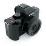 Panasonic Lumix DC-G110 + Lumix G Vario 12-32mm/3,5-5,6 OIS + Stativgriff, OVP