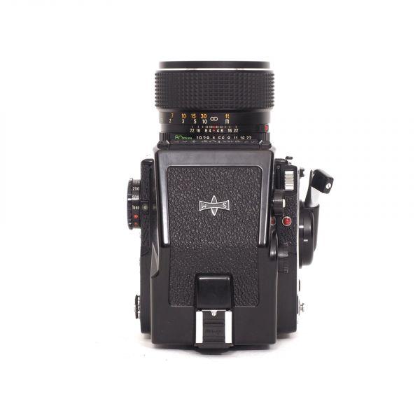 Mamiya 645 1000s Gehäuse +  Mamiya Sekor C 80mm/1,9, Prismensucher, Griff, Sonnenblende, 2x Filmeinsatz – Bild 4