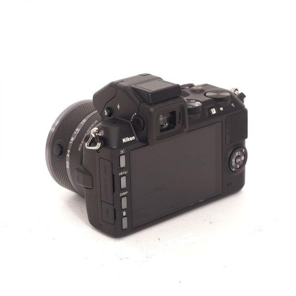 Nikon 1 V2 Gehäuse (1825 Auslösungen) + 1 Nikkor 10-30mm/3,5-5,6 VR schwarz, OVP, Bereitschaftstasche – Bild 3