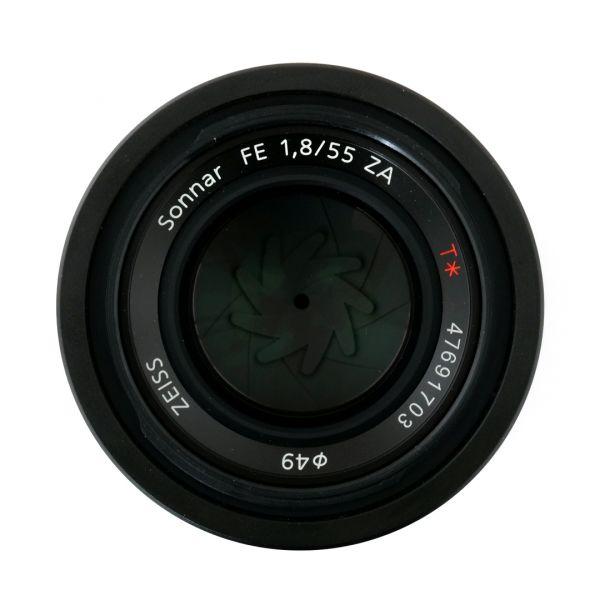 Sony FE 55mm/1,8 T* Zeiss, Sonnenblende, Beutel – Bild 3