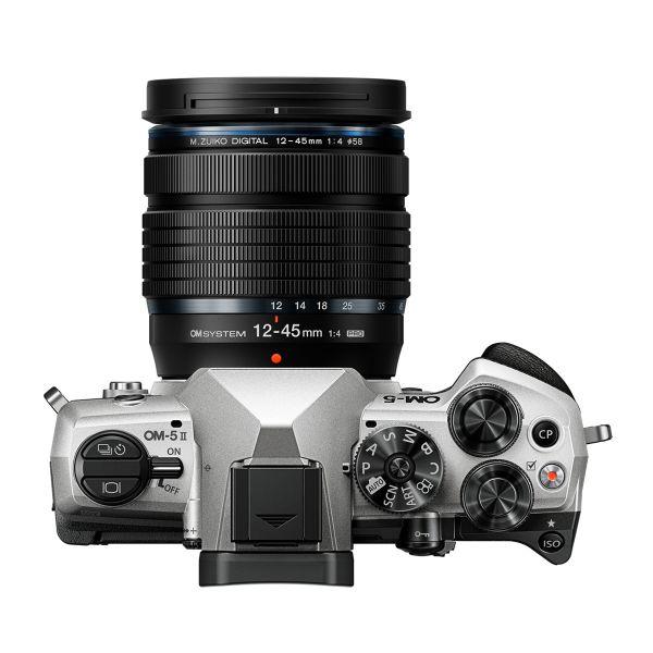 OM-System OM-5 II silber + M.Zuiko 12-45mm/4 PRO – Bild 4