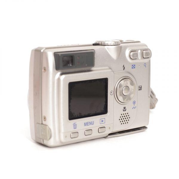 Nikon Coolpix 5200 Digitalcamera silber, OVP, WP-CP2 Unterwassergehäuse (Batteriefach etwas locker - kein Einfluss auf Funktion) – Bild 3