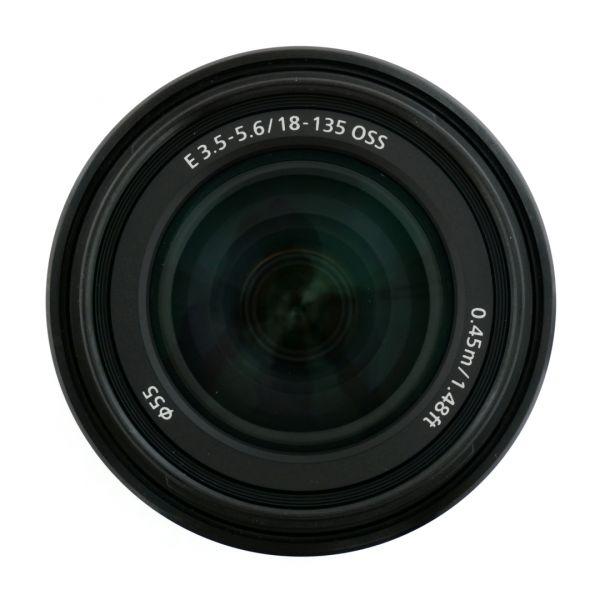 Sony E 18-135mm/3,5-5,6 OSS, Sonnenblende – Bild 3