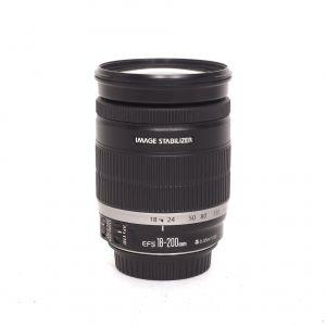 Canon EF-S 18-200mm/3,5-5,6 IS