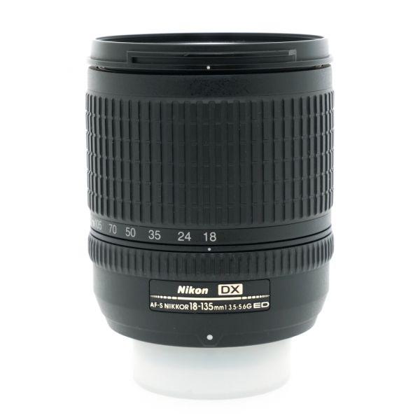 Nikon AF-S 18-135mm/3,5-5,6 DX, G, ED, (leichter Staub im Linsensystem, kein Einfluss auf Bildqualität)
