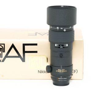 Nikon AF  300mm/4 ED, OVP, ohne Köcher, (leichter Staub im Linsensystem, kein Einfluss auf Bildqualität)