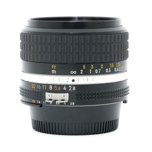 Nikon MF 24mm/2,8 AiS