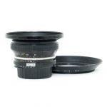 Nikon MF 18mm/4 Ai, Sonnenblende, (leichte Kratzer auf der Frontlinse, etwas Spiel zwischen den Ringen)