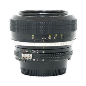 Nikon MF 55mm/1,2 Ai (Putzspuren auf der Frontlinse)