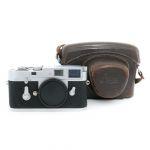 Leica M2 Gehäuse, silber, Sn.989646, Tasche, Serviciert