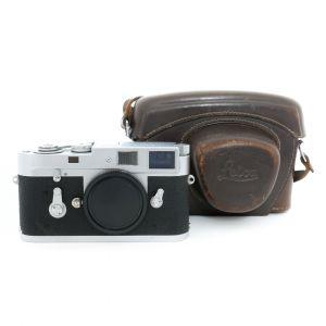 Leica M2 Gehäuse, silber, Sn.989646, Tasche, Serviciert
