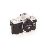 Olympus OM-D E-M 10 Mark III Gehäuse silber (2162 Auslösungen), OVP