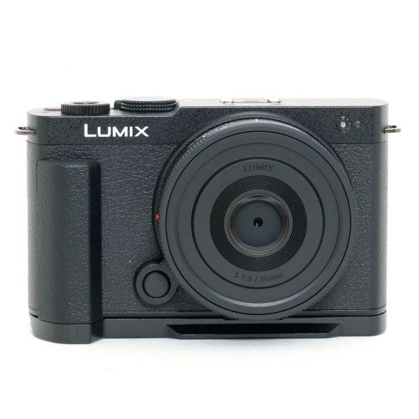 Panasonic Lumix DC-S9 schwarz + Lumix S 26mm/8 + Smallrig Handgriff Special Kit – Bild 4