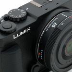 Panasonic Lumix DC-S9 schwarz + Lumix S 26mm/8 + Smallrig Handgriff Special Kit