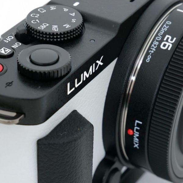 Panasonic Lumix DC-S9 smokey white + Lumix S 26mm/8 + Smallrig Handgriff Special Kit – Bild 2