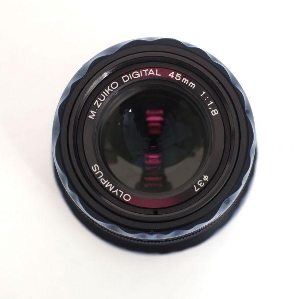 Olympus M. Zuiko 45mm/1,8 MSC, schwarz, OVP – Bild 3