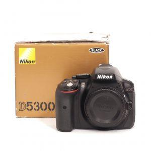 Nikon D5300 Gehäuse (9106 Auslösungen), OVP