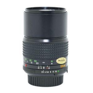 Minolta MD 135mm/2,8 (leichter Staub im Linsensystem)