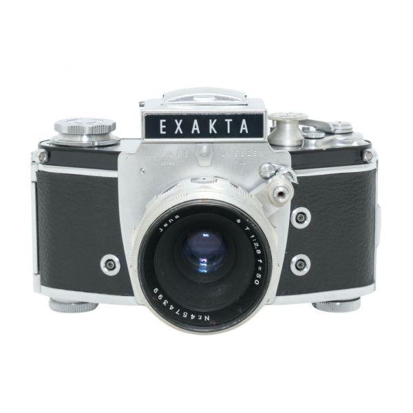 Exakta Varex IIa mit Jena 50mm/2,8 mit Ihagee Sucher