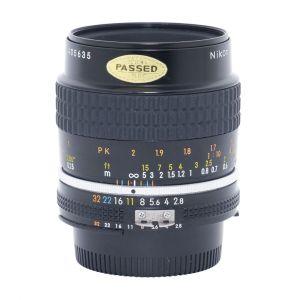 Nikon MF 55mm/2,8 (leichter Staub im Linsensystem, kein Einfluss auf Bildqualität)