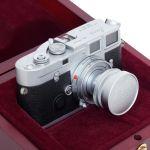Leica M6J Gehäuse mit Leica M Elmar 50mm/2,8 “40 Jahre Leica M” Edition, Sn.1973-29, ArtNr.10440, OVP, Holzbox, Echtheits Zertifikat