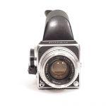 Hasselblad 500C Gehäuse + Planar C 80mm/2,8 silber, A16 Magazin, Prismensucher, Anleitung