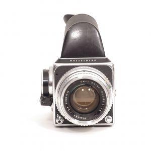 Hasselblad 500C Gehäuse + Planar C 80mm/2,8 silber, A16 Magazin, Prismensucher, Anleitung