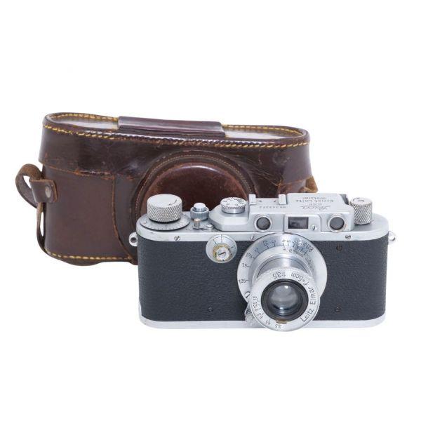Leica IIIa Gehäuse, silber, Sn.343272, + Elmar 5cm/3,5 Leder Bereitschaftstasche