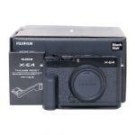 Fujifilm X-E4 Gehäuse, schwarz, OVP + MHG-XE4 Handgriff + TR-XE4 Daumenstütze schwarz, OVP, 6 Monate Garantie
