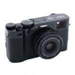 Fujifilm X100 V Digitalkamera (27200 Auslösungen), OVP, Sonnenblende, 2. Akku