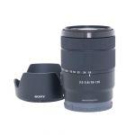 Sony E 18-135mm/3,5-5,6 OSS, Sonnenblende, Ausstellungsstück, 1 Jahr Garantie, inkl. 20% MwSt.