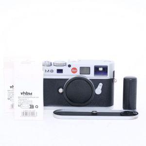 Leica M8 Gehäuse silber, Sn.3101924, ArtNr.10702, 2 extra Akkus, Handgriff